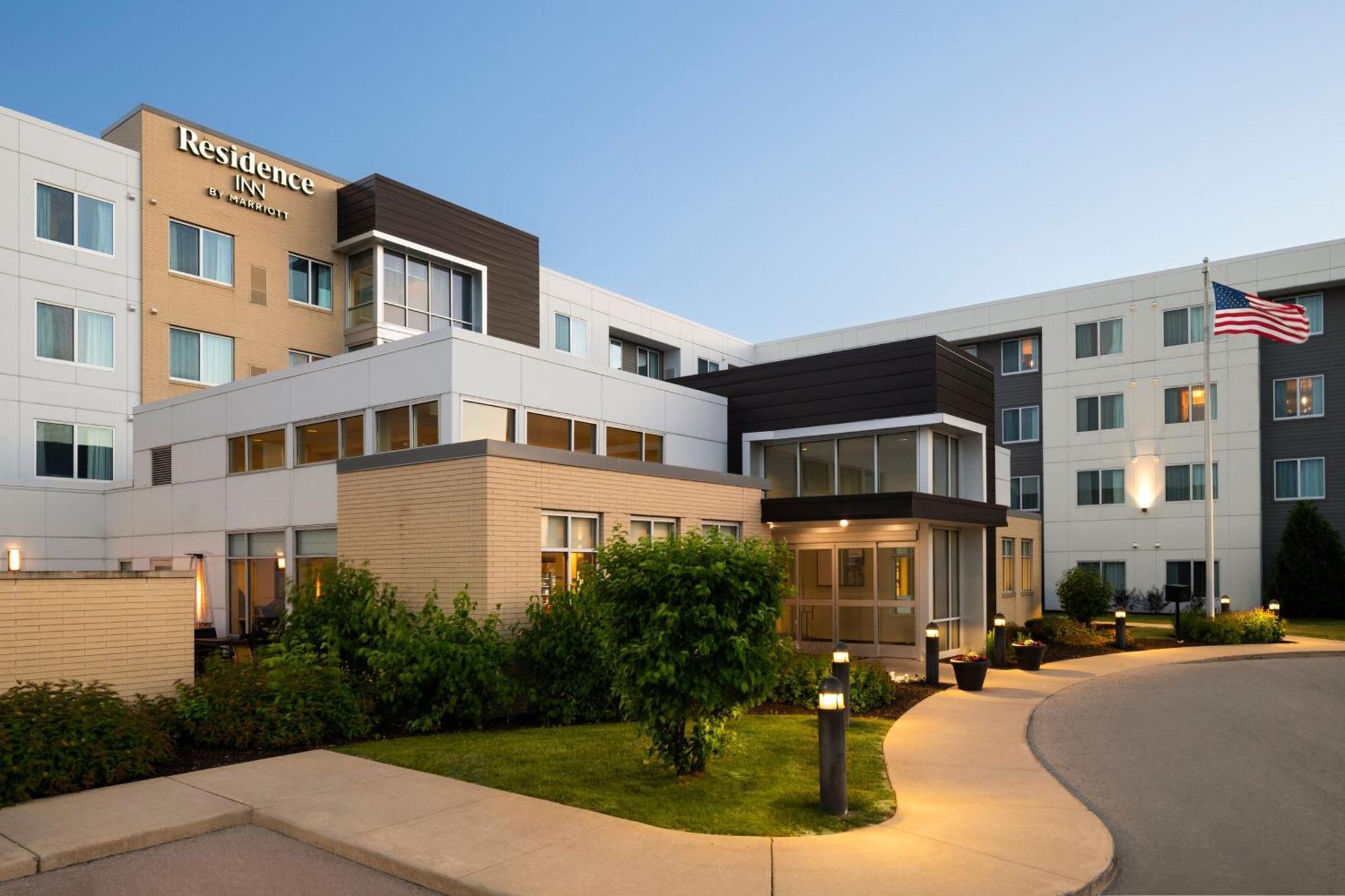 Residence Inn By Marriott Milwaukee West Wauwatosa Exteriör bild